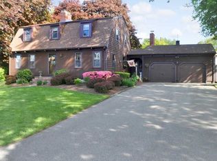 48 Pinewood Dr, North Providence, RI 02904