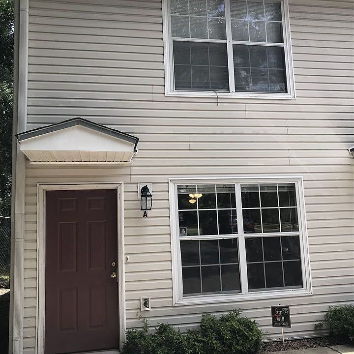 1st image of 827 Richmond St #B