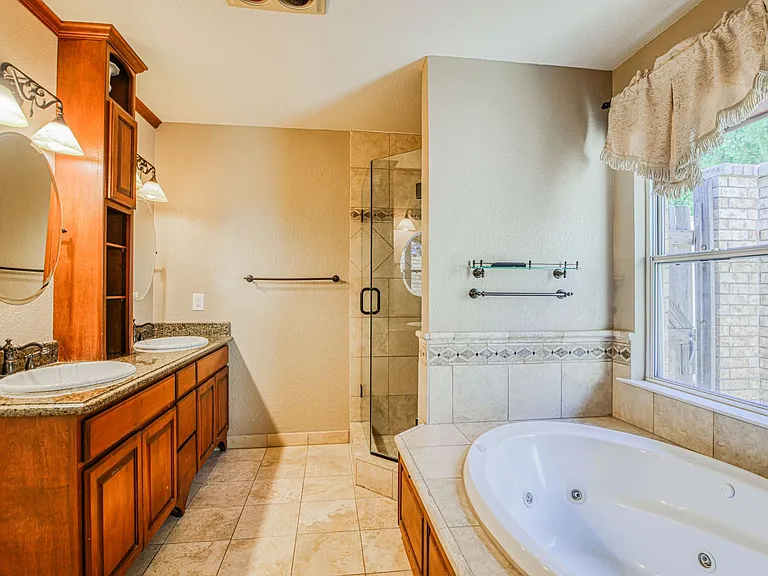 1716 Tommy Aaron Dr — Photo 38