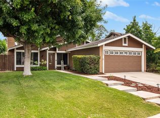 1137 Blossom Hill Dr, Corona, CA 92878
