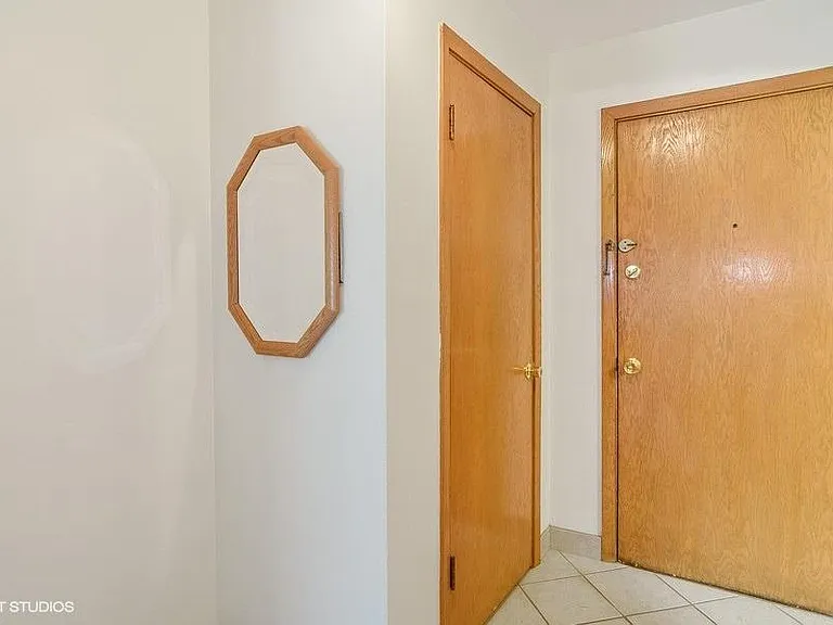 328 Wisconsin Ave #1D — Photo 30