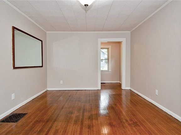 5th image of 5841 E Julian Ave