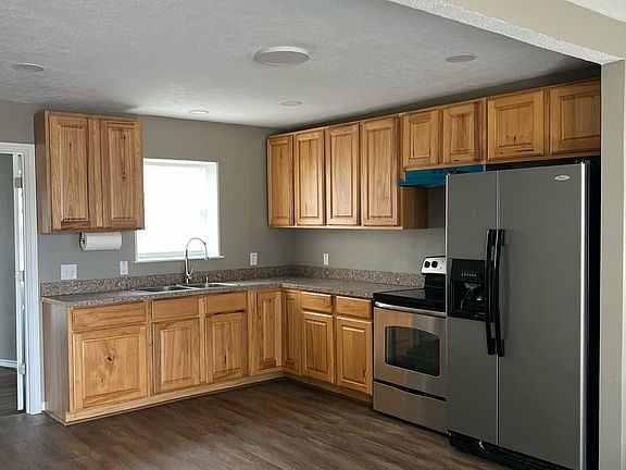 2nd image of 24001 Frontier Ln