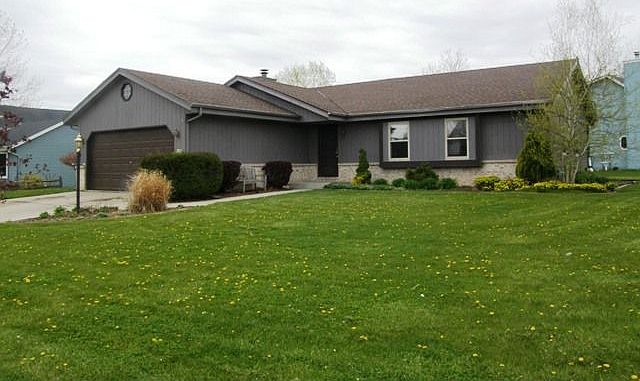 1st image of N109W16760 Hawthorne Dr