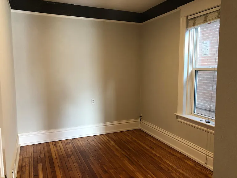 37 W Maple Ave — Photo 10
