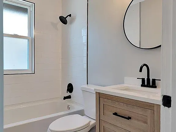 215 Monica Dr — Photo 8