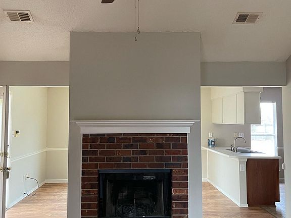 4th image of 10725 Oak Leaf Dr