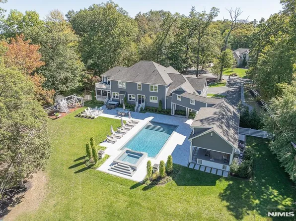 49 North Ave, Montvale, NJ 07645