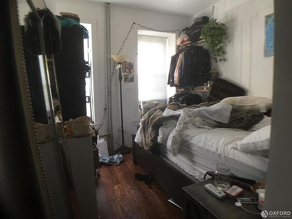 5th image of 215 E 115th St APT 3