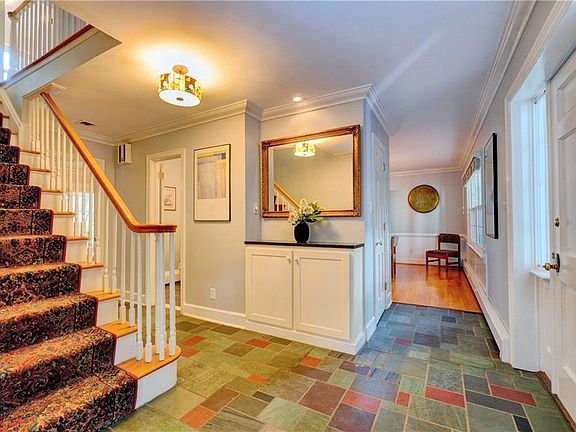 5th image of 1360 Willow Wood Dr