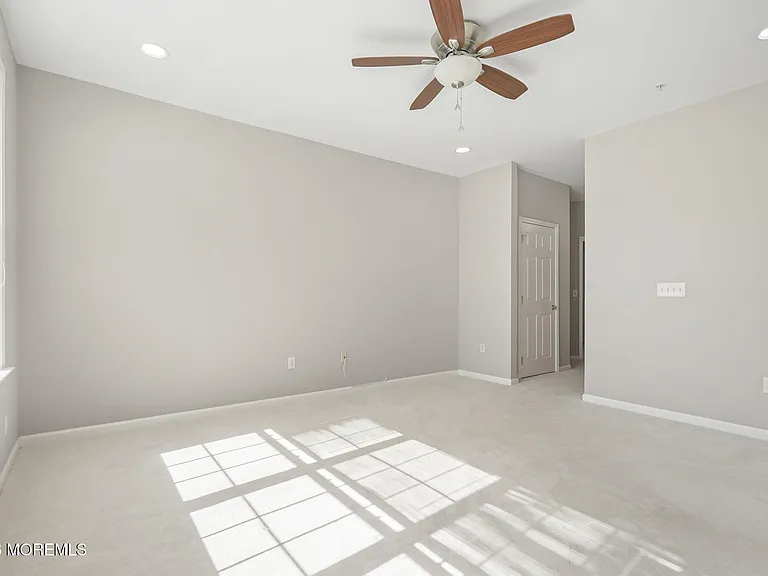 327 Mill Pond Way — Photo 16