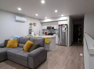 729 Scotland Ave #1A, Winnipeg, MB R3M1W7