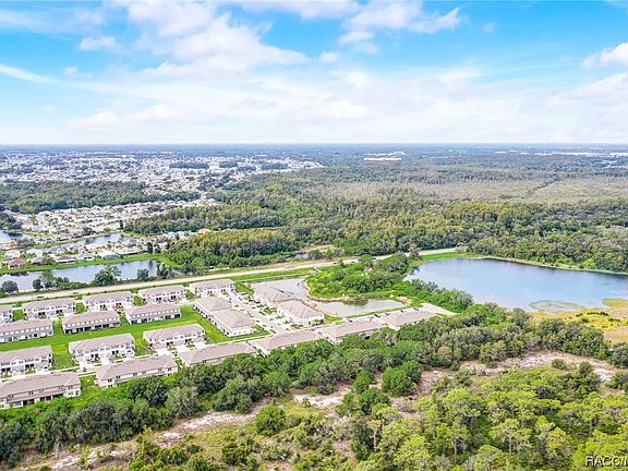 2nd image of 9606 Pembrooke Pines Dr
