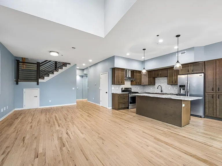 225 N Lincoln St #6 — Photo 19