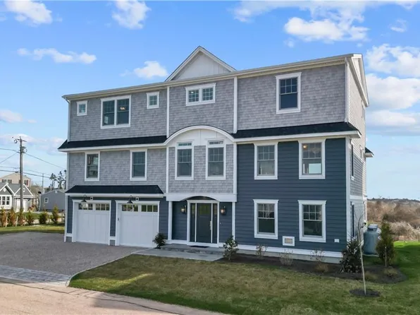 2 Sedge Ct, Narragansett, RI 02882