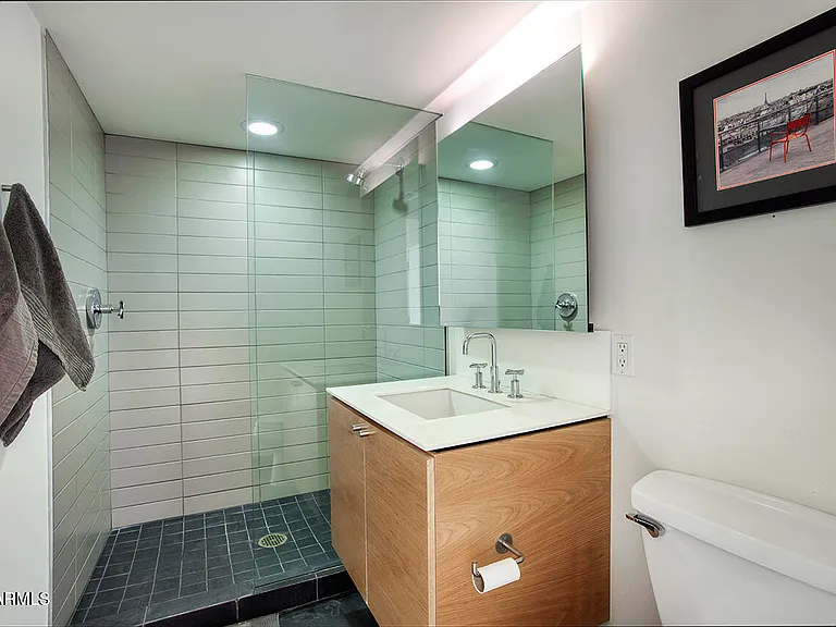 3261 E Camelback Rd — Photo 17