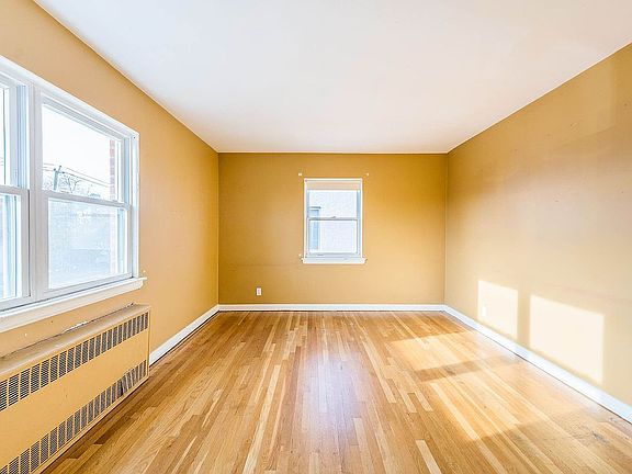 3rd image of 59-31 69th Ln #12