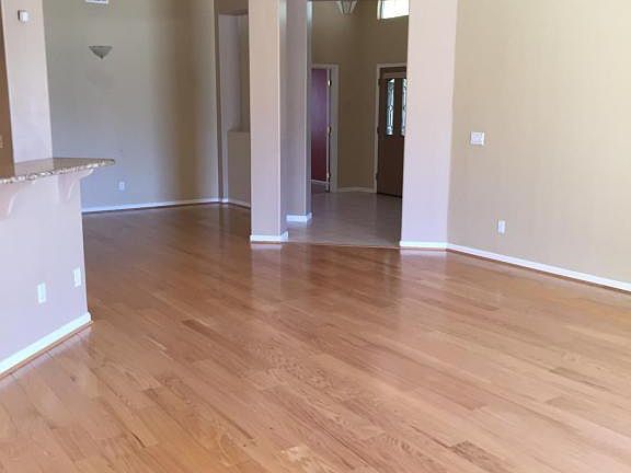5th image of 1575 W Carmel Pointe Dr