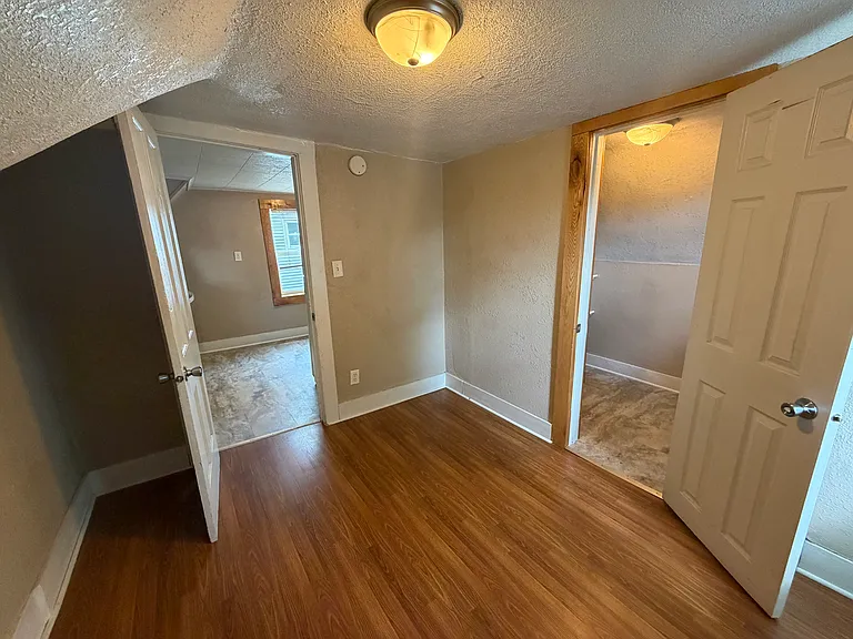 211 E High St #2 — Photo 4