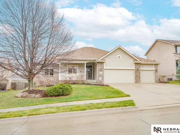 11903 S 52nd St, Bellevue, NE 68133