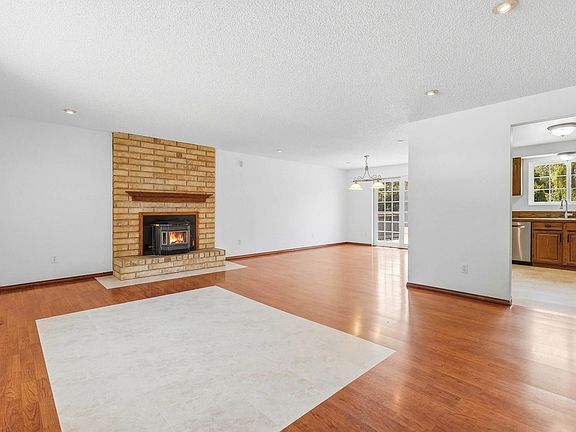 3rd image of 1725 W 14th Ave