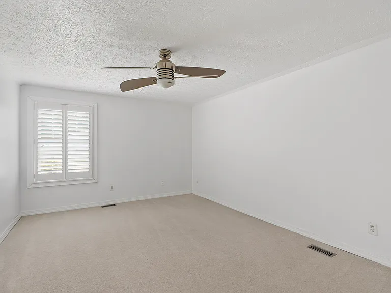 64 River View Dr — Photo 20