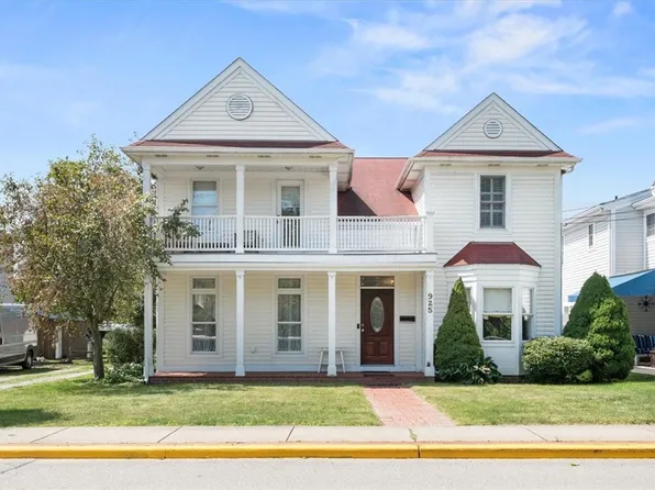 925 Riverside Dr, Beaver, PA 15009