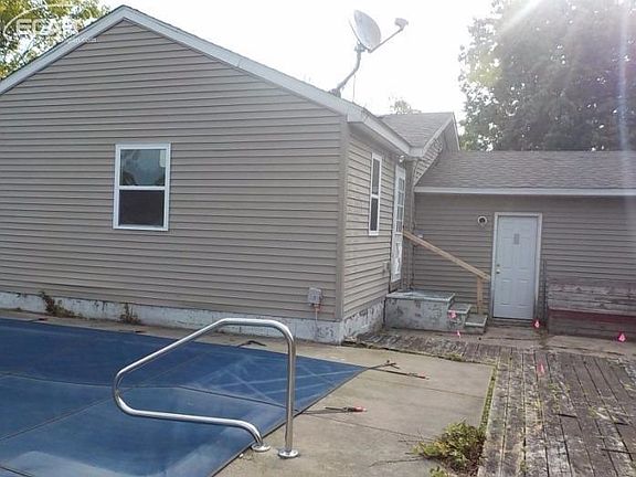 2nd image of 3313 Maywood Dr
