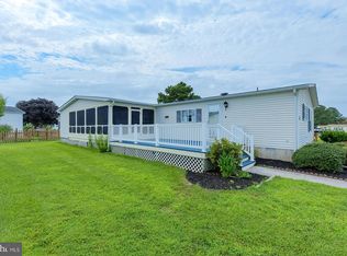 8 Midship Dr, Berlin, MD 21811