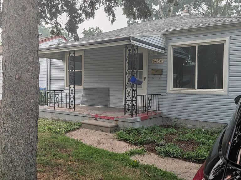 8686 Ford Ave — Photo 1