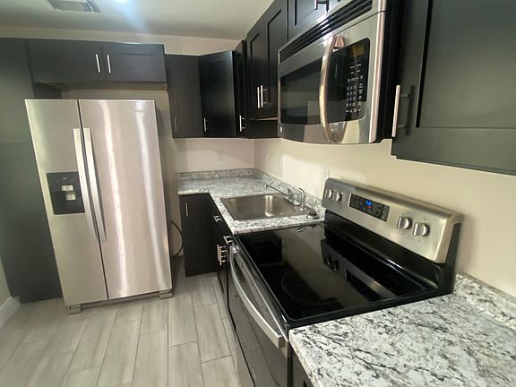 2nd image of 1826 42nd St S #1/2