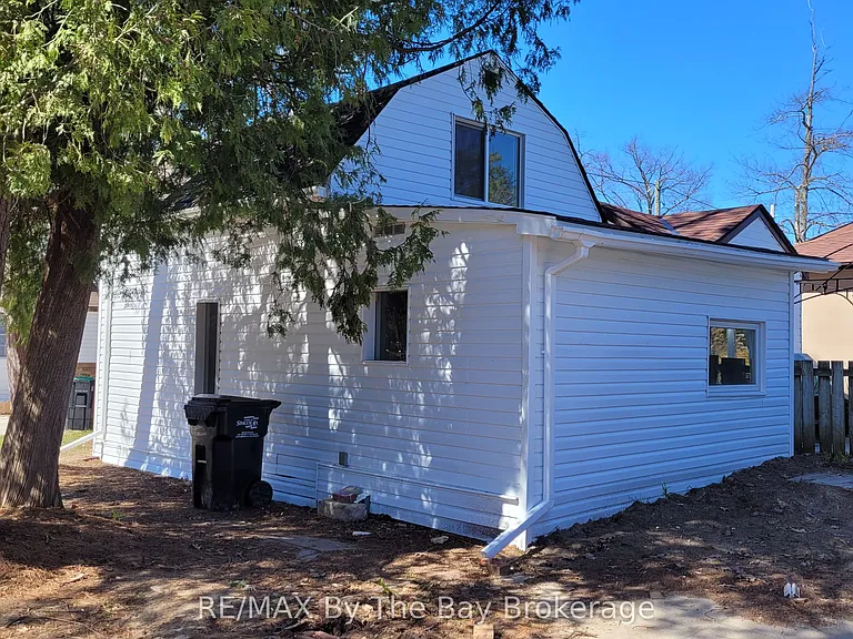 19 Glen St — Photo 2