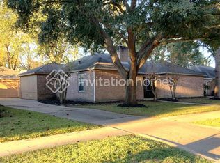 16395 Havenpark Dr, Houston, TX 77059