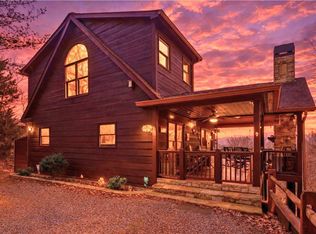 97 Fox Mountain Xing, Blue Ridge, GA 30513