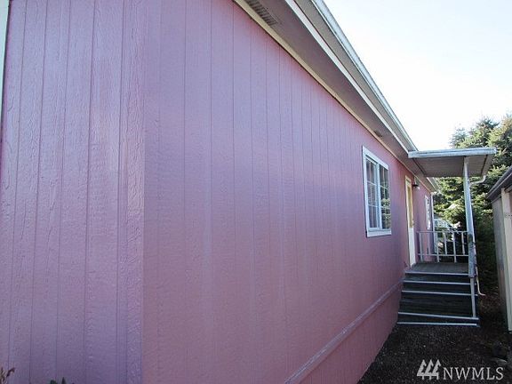 2nd image of 808 Cottonwood Dr