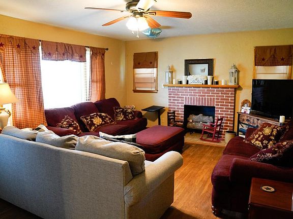 2nd image of 2508 County Road 411