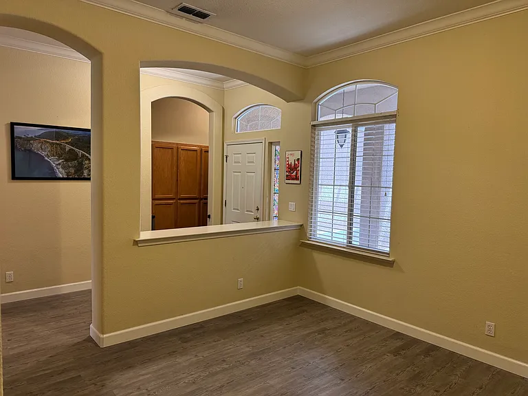 2142 Blackridge Ave — Photo 17