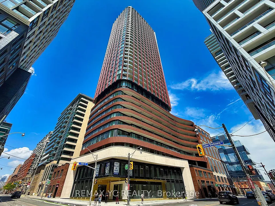 180 Front St E #3005