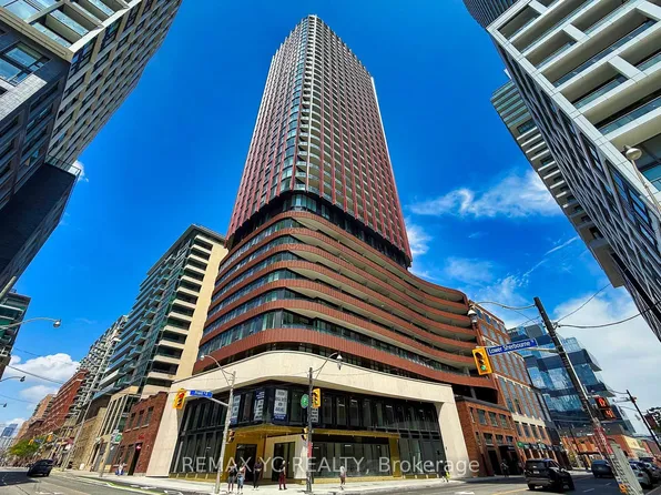 180 Front St E, Toronto, ON