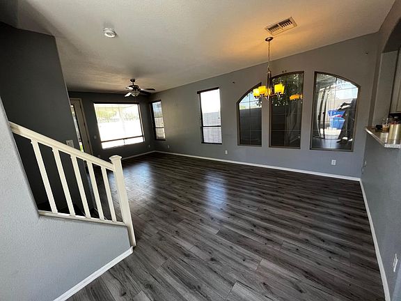 3rd image of 1801 E Donner Dr