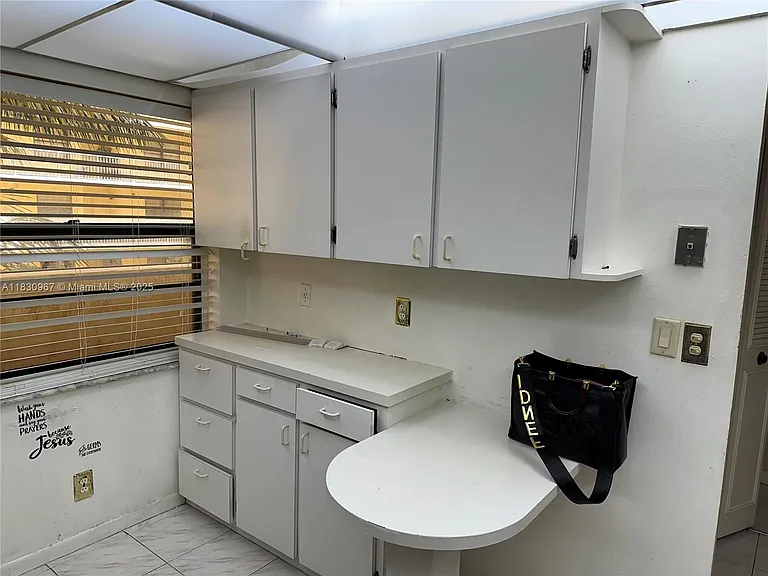 6575 W Oakland Park Blvd #214 — Photo 39