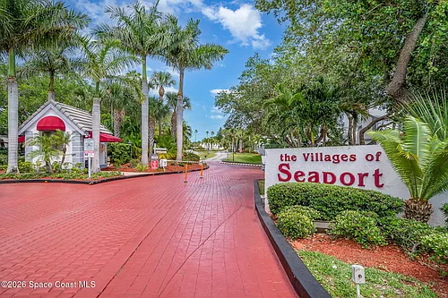 412 Beach Park Ln #167 Photo 1
