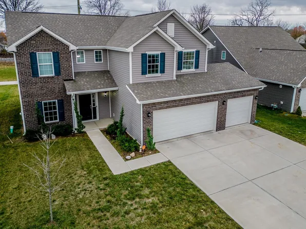 681 Albermarle Dr, Pittsboro, IN 46167