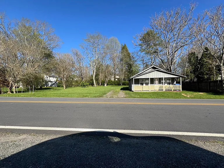 33 Nicholson Creek Rd — Photo 2