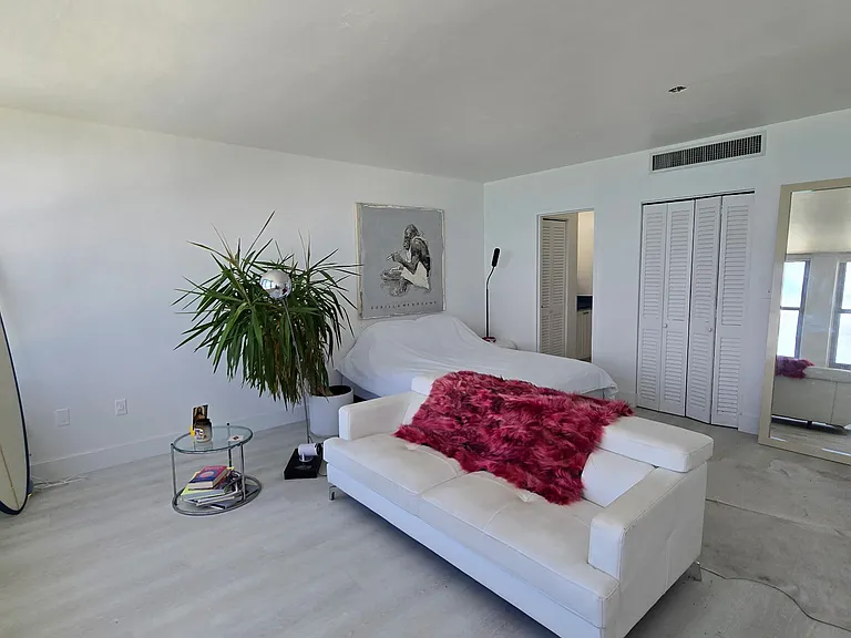 2899 Collins Ave #1531 — Photo 6