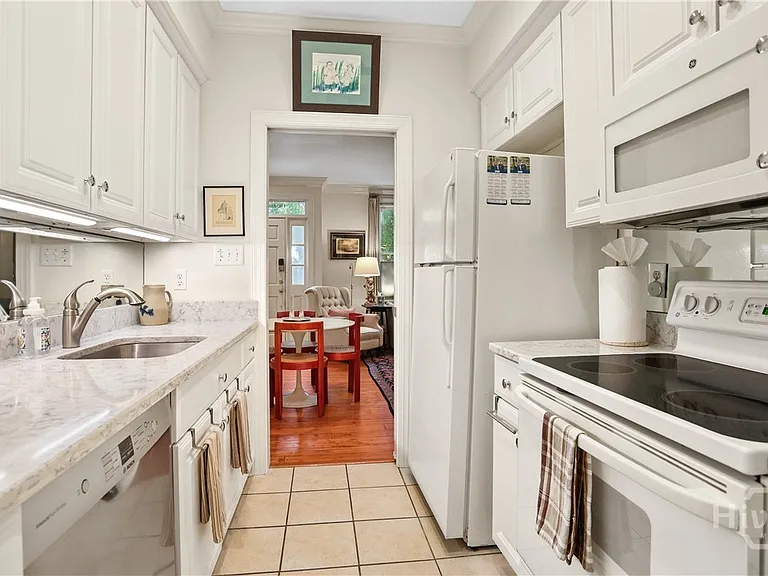 519 Tattnall St — Photo 12