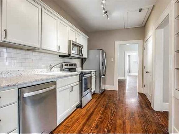 5th image of 410 S Montclair Ave