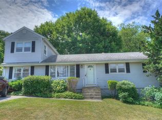 49 Lewis St, Groton, CT 06340