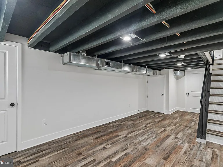 3156 Almond St — Photo 45