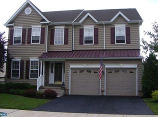 1100 Morgan Hill Dr, Pennsburg, PA 18073